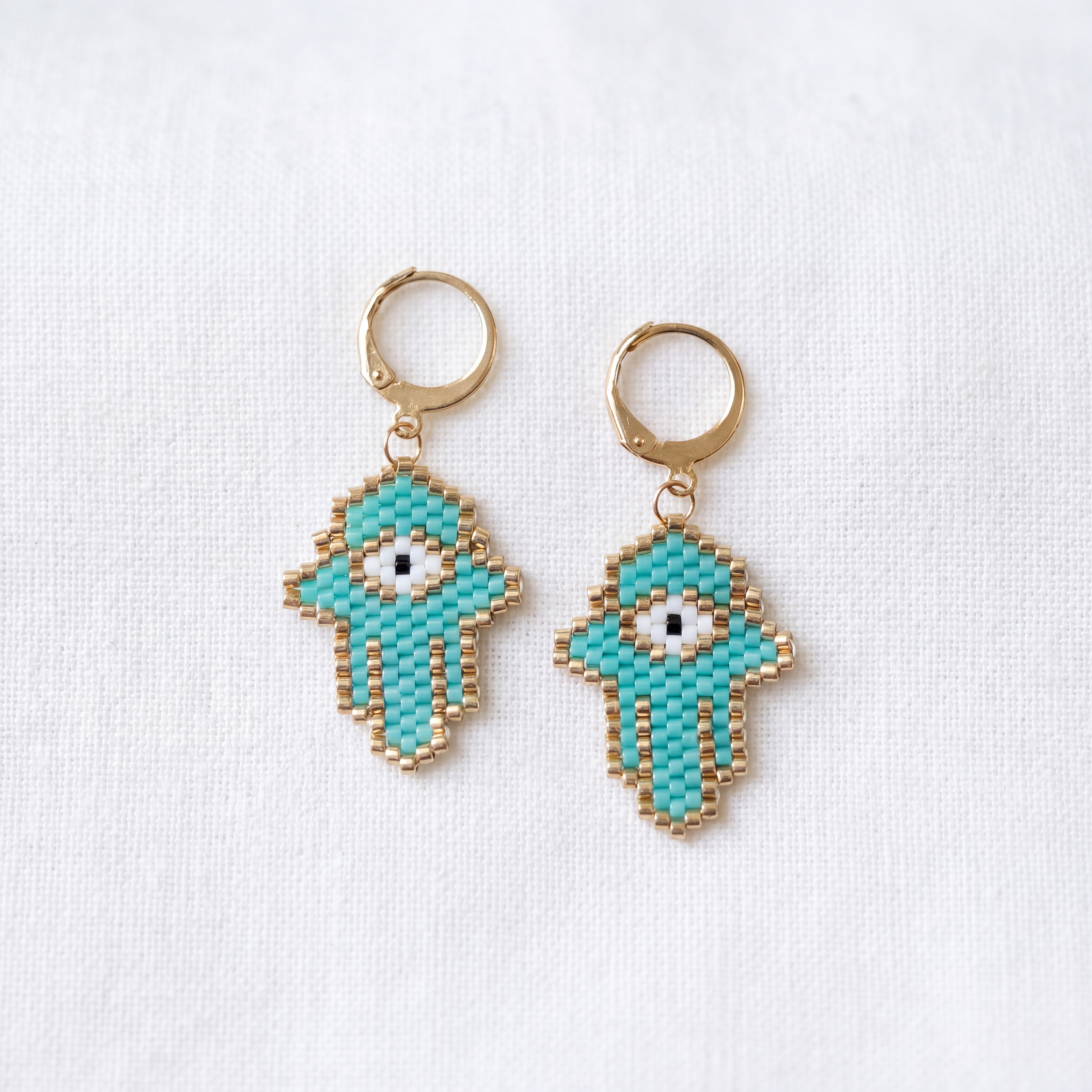 Náušnice Hamsa – ruka ochrany | Miyuki Delica | chirurgická ocel